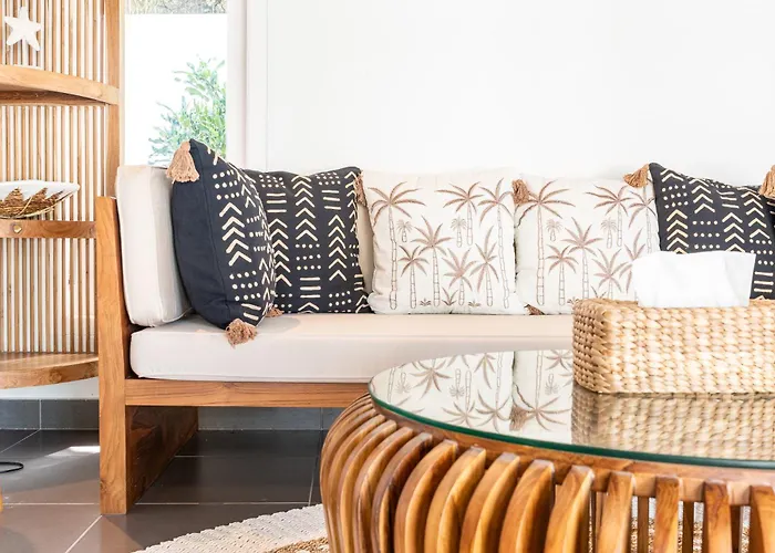Coastal Spaciousgarden-gather-relax &make Memories Uluwatu (Bali)